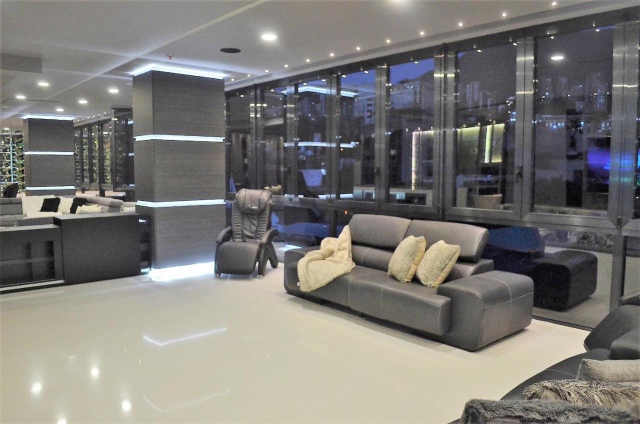 Hotel Paris Luxury Suites Medellín Habitación foto