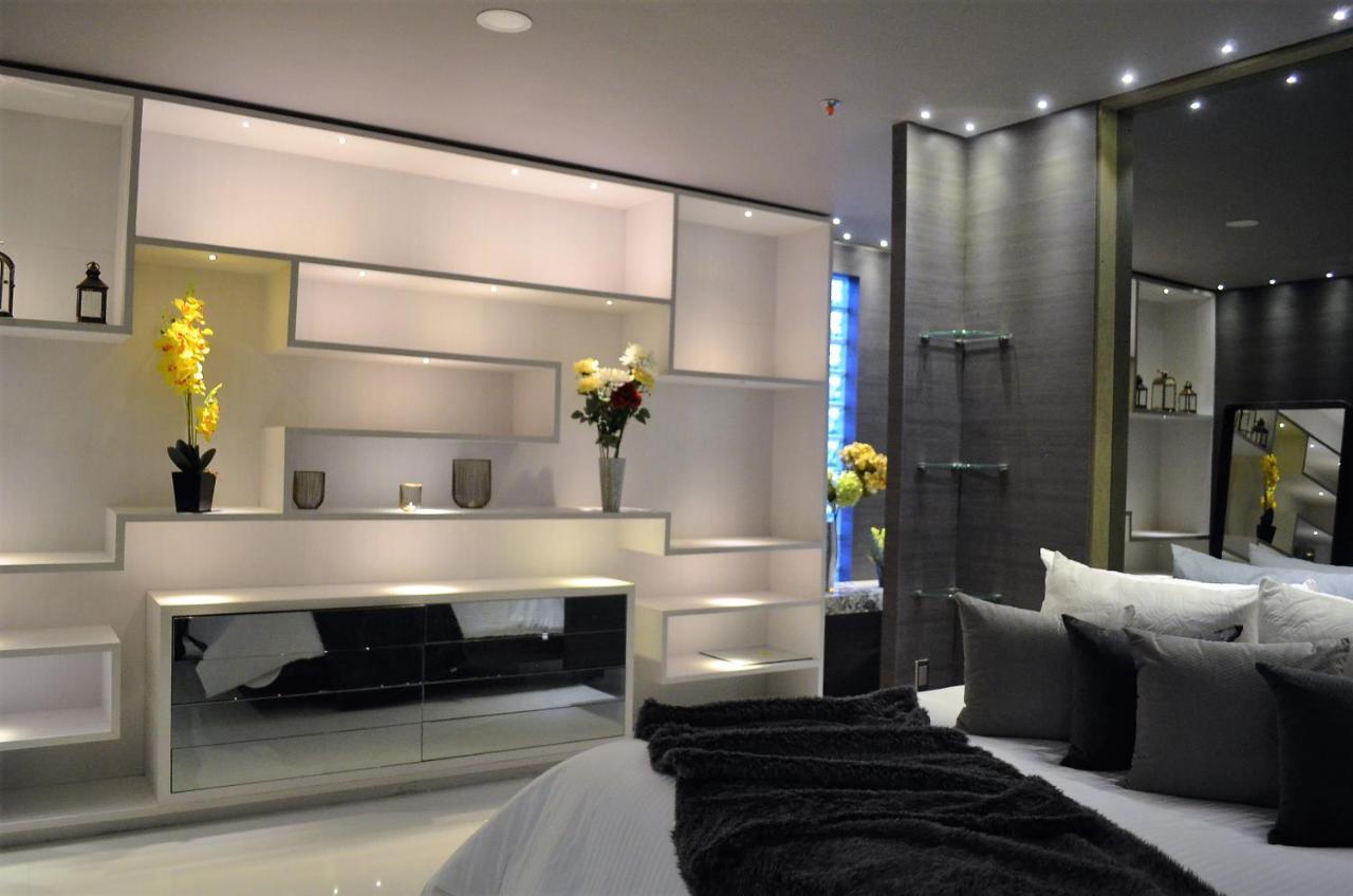 Hotel Paris Luxury Suites Medellín Habitación foto