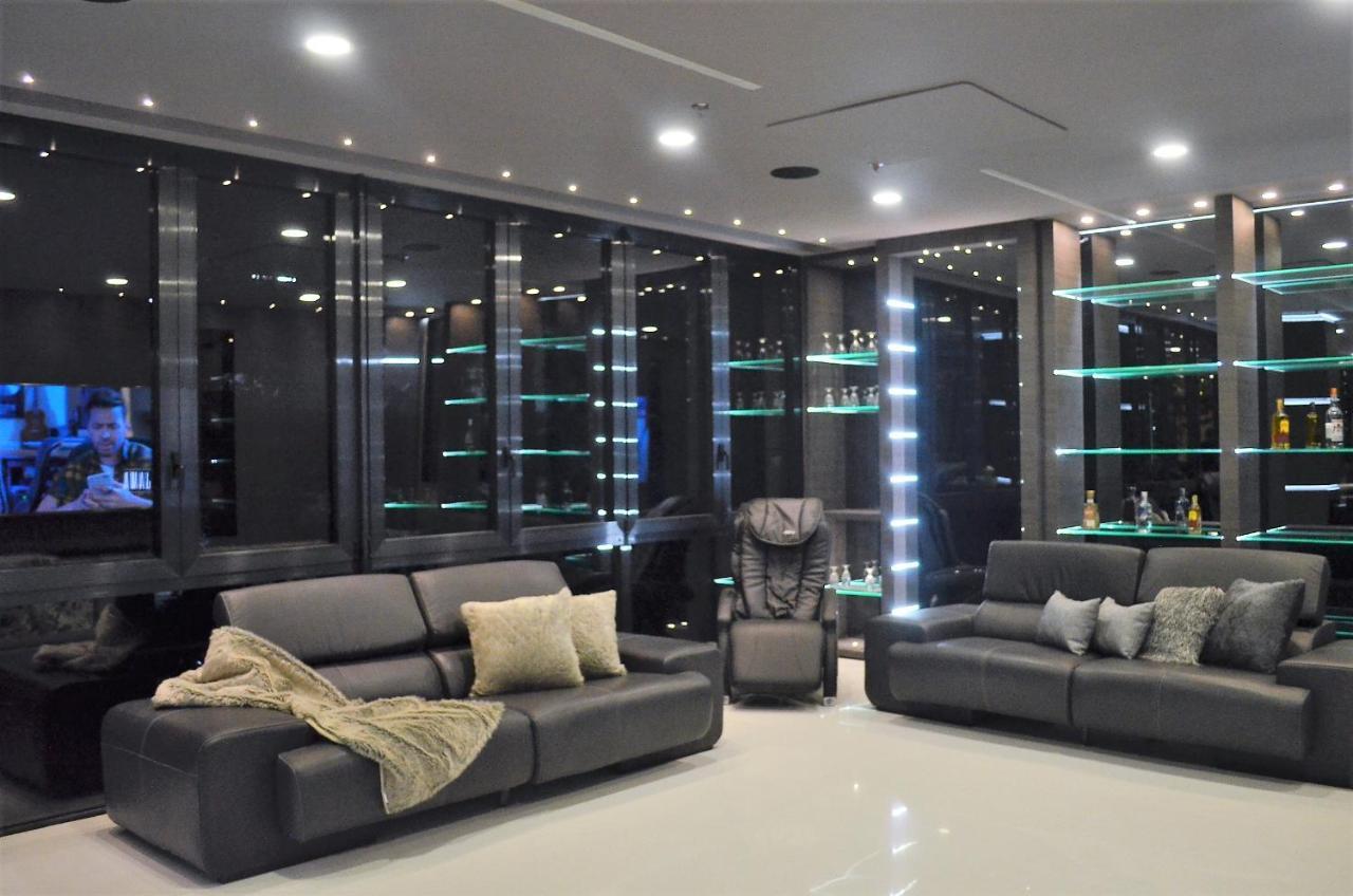Hotel Paris Luxury Suites Medellín Habitación foto