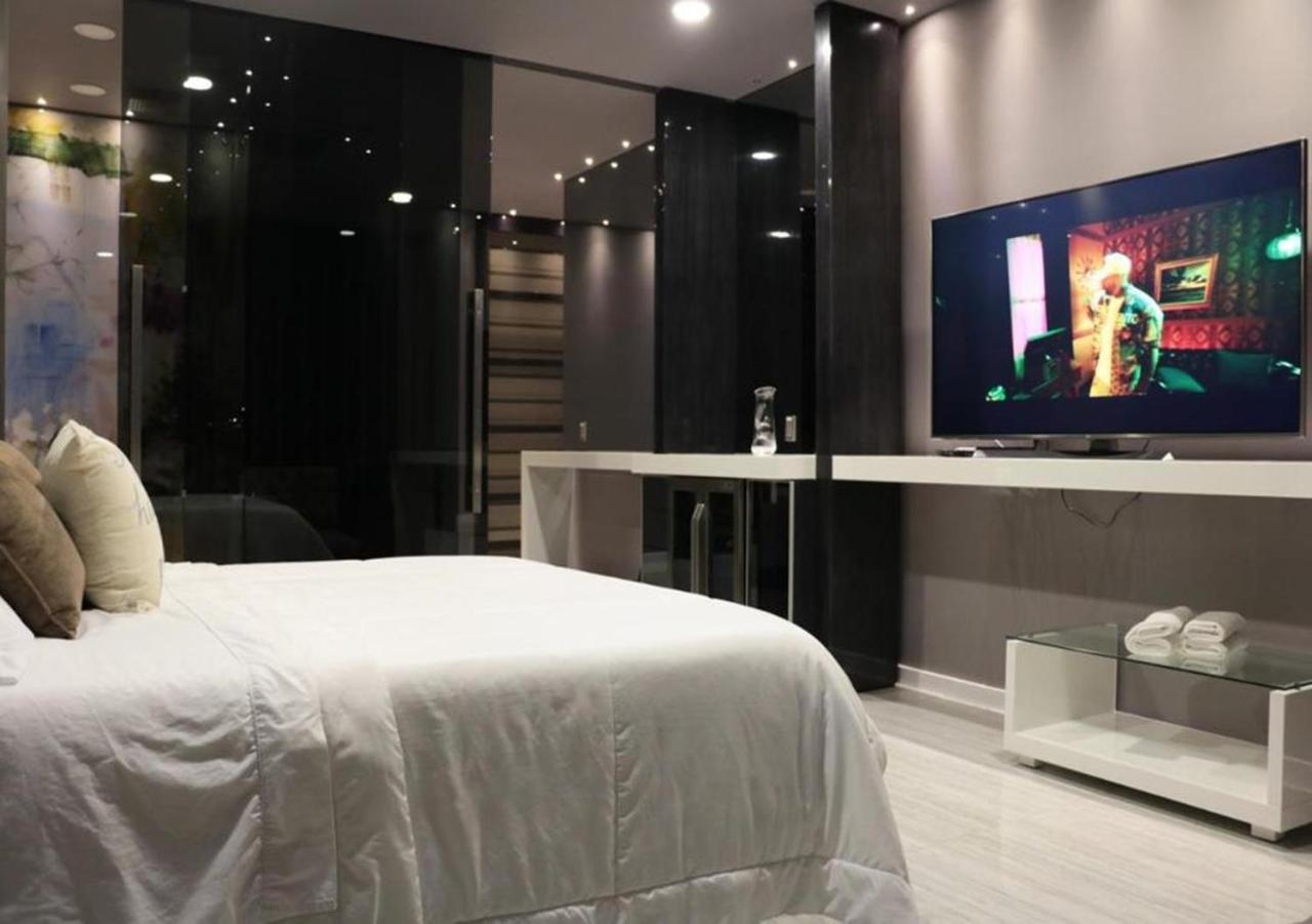 Hotel Paris Luxury Suites Medellín Habitación foto